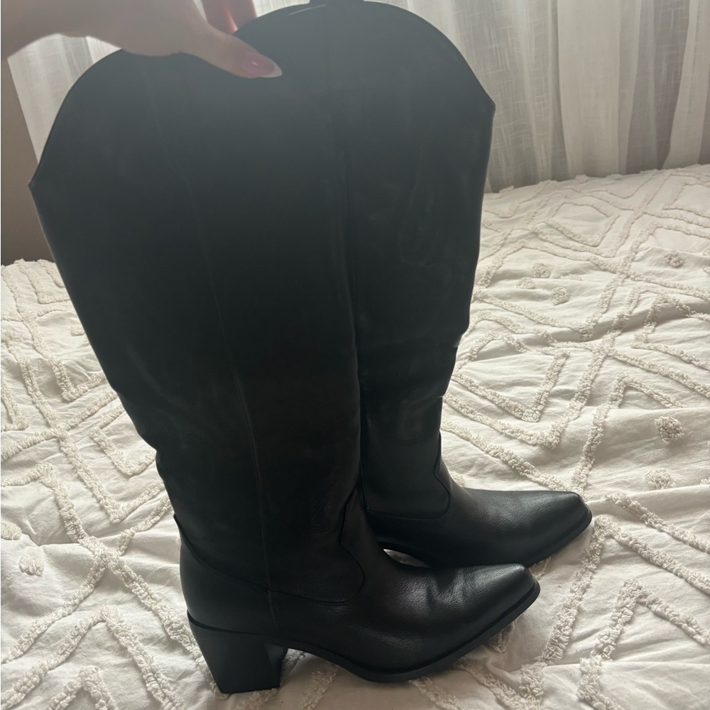 Black Combat Moto Boots with Smooth Leather Finish